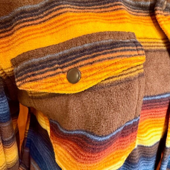 Plush Horizon Snap Striped XL Shirt Never Worn - Picture 5 of 8